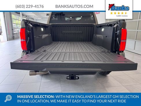 Used 2025 Toyota Tacoma TRD Off-Road AWD/4WD image 8