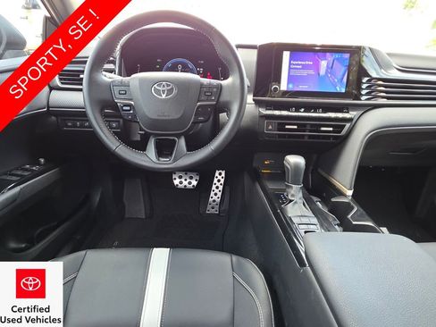 Certified 2025 Toyota Camry SE w/ Convenience Package image 7