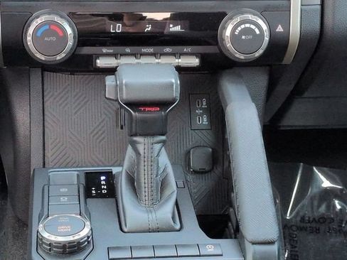Used 2024 Toyota Tacoma TRD Sport RWD image 19