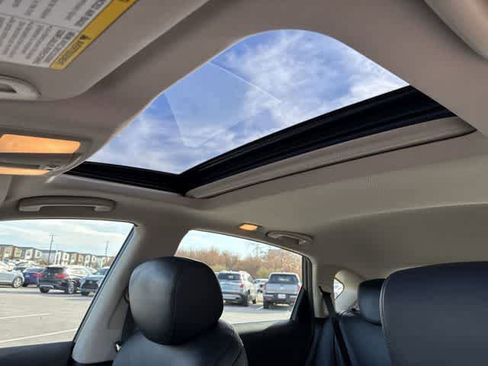 Used 2017 INFINITI QX50 2WD w/ Deluxe Touring Package image 20