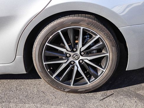 Used 2021 Toyota Camry SE image 14