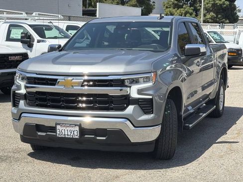 Used 2024 Chevrolet Silverado 1500 LT RWD image 8