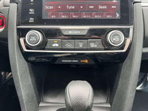 Used 2018 Honda Civic EX image 19