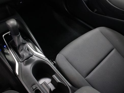 Certified 2025 Toyota Corolla LE FWD image 16
