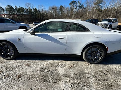Used 2024 Dodge Charger Scat Pack w/ Plus Group image 11
