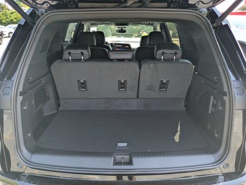 New 2026 Chevrolet Traverse High Country FWD image 13