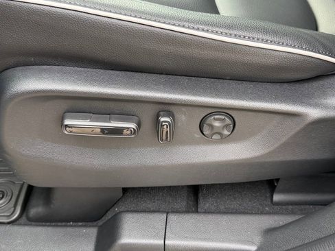 Certified 2026 Honda Odyssey Touring image 30