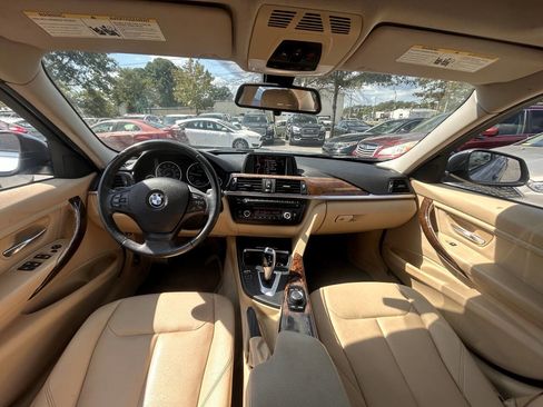 Used 2014 BMW 320i xDrive Sedan image 13