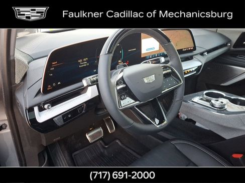 New 2025 Cadillac Optiq Sport 2 image 18