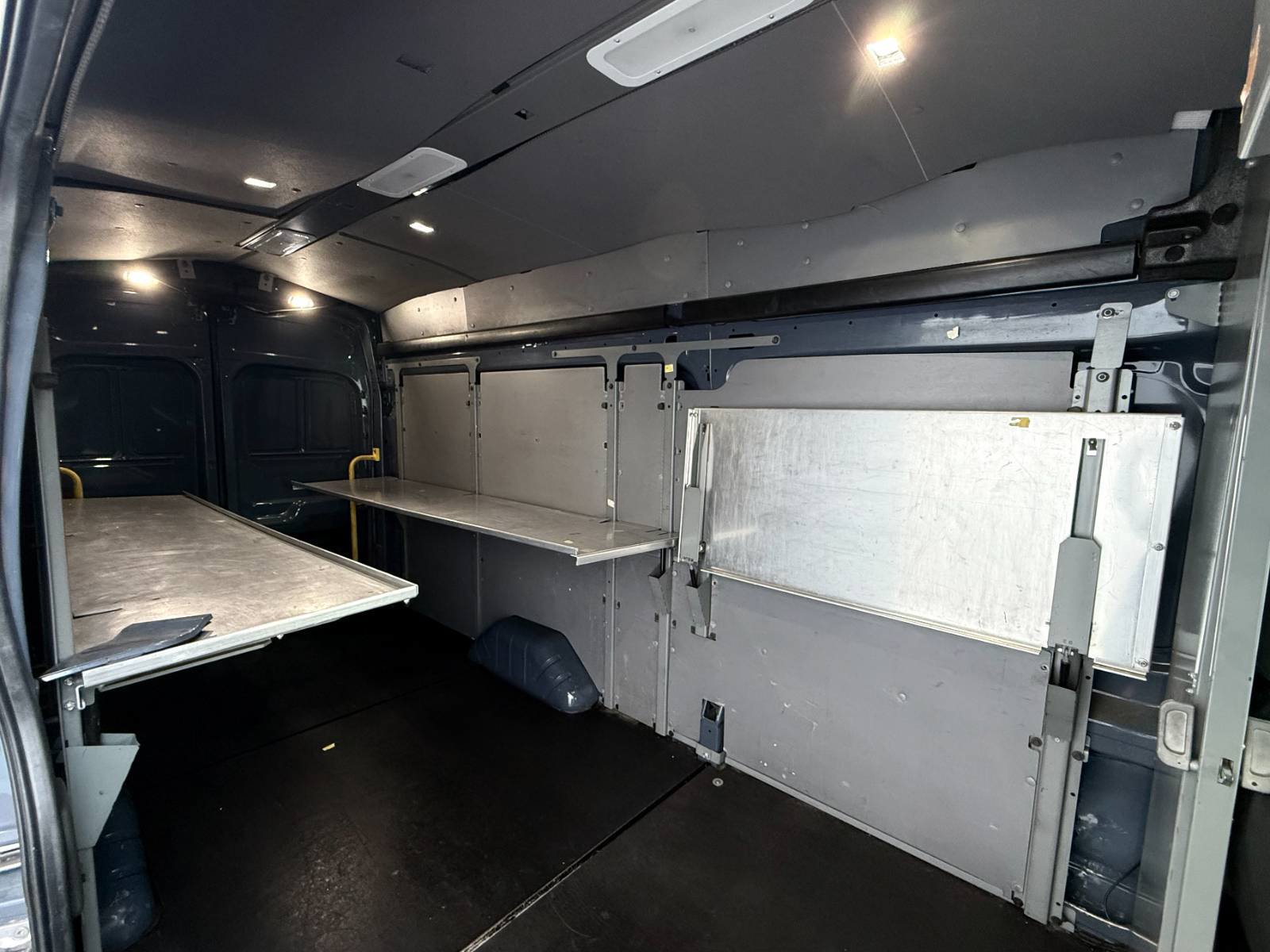 Used 2020 Ford Transit 250 148 High Roof Extended RWD image 31