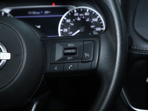 Used 2023 Nissan Rogue S image 23