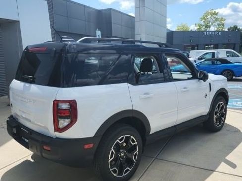 New 2025 Ford Bronco Sport Outer Banks w/ Outer Banks Tech Package+ image 9