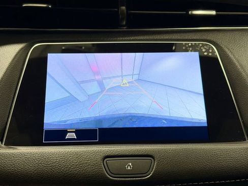 Used 2023 Cadillac XT4 Premium Luxury w/ Technology Package AWD/4WD image 13