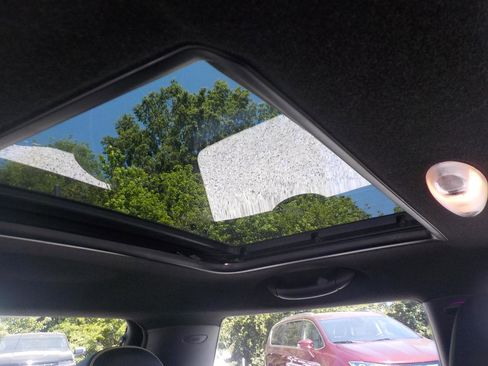 Used 2011 MINI Cooper S FWD image 23