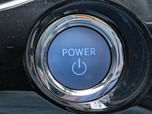 Used 2016 Toyota Prius Four image 30