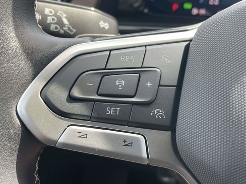 Certified 2026 Volkswagen Atlas SE w/ Panoramic Sunroof Package FWD image 24