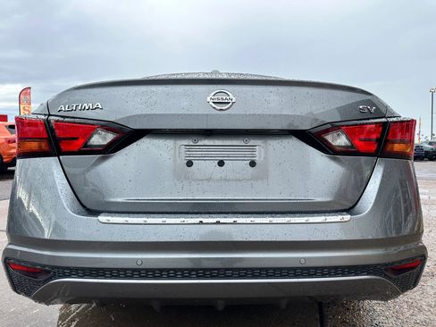 Used 2021 Nissan Altima 2.5 SV image 6