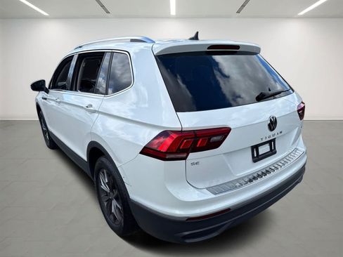 Used 2023 Volkswagen Tiguan SE AWD/4WD image 4