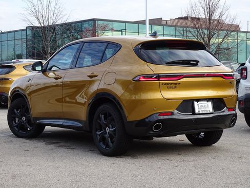 New 2024 Dodge Hornet R/T w/ Tech Pack w/o Parking image 13