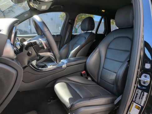 Used 2022 Mercedes-Benz GLC 300 image 16