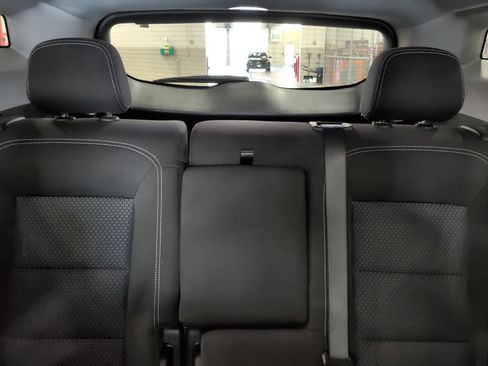 Used 2024 GMC Terrain SLE image 29