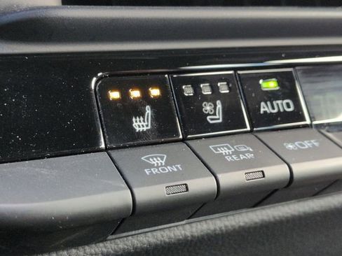 Used 2024 Toyota Crown AWD/4WD image 22