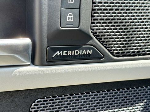 Certified 2023 Land Rover Defender 110 S AWD/4WD image 18