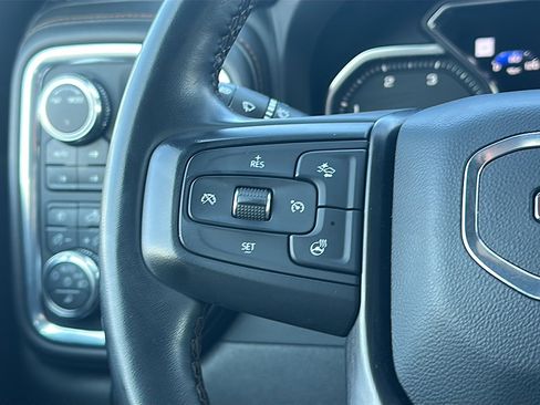 Used 2023 GMC Sierra 2500 AT4 w/ AT4 Premium Plus Package image 28