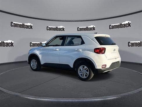 New 2026 Hyundai Venue SE image 5