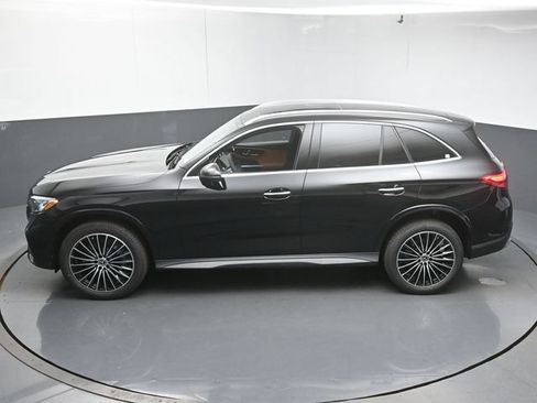 Used 2026 Mercedes-Benz GLC 300 image 46