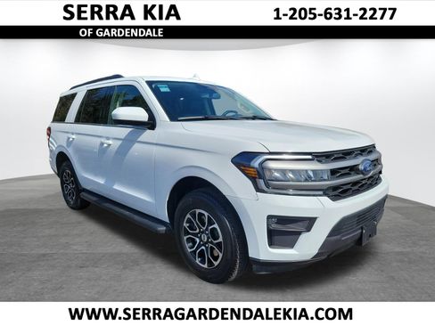 Used 2024 Ford Expedition XLT image 1