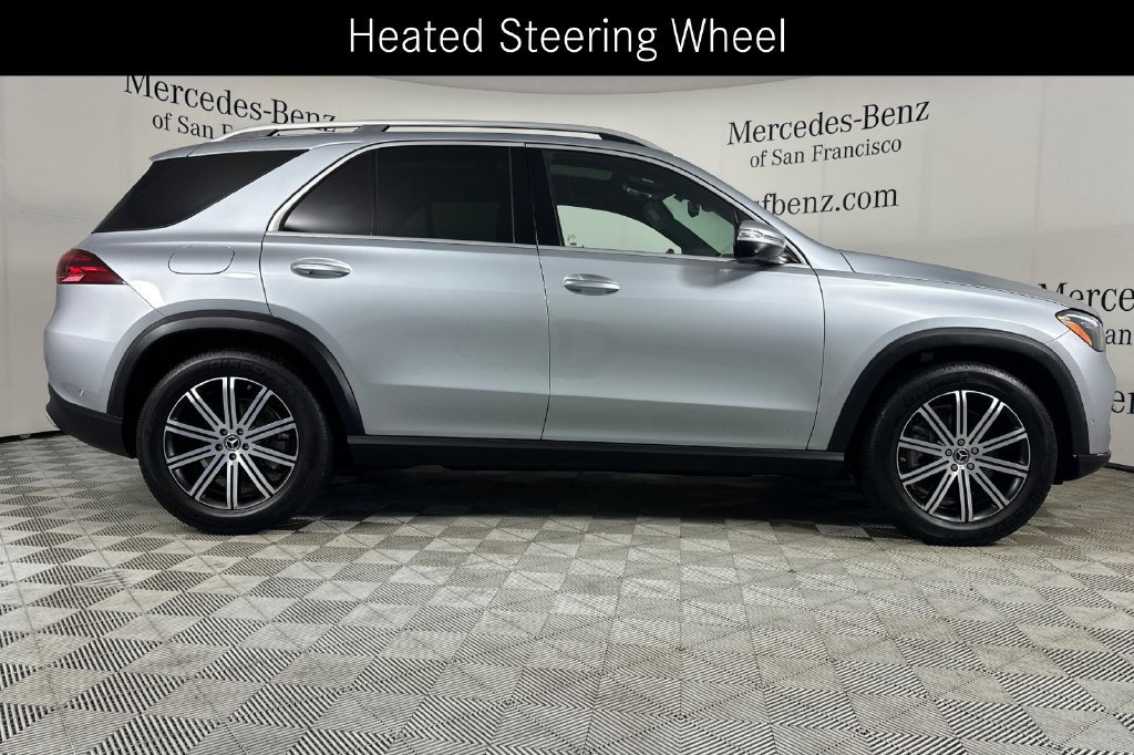 Certified 2025 Mercedes-Benz GLE 450 4MATIC image 4
