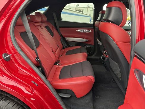 Used 2025 Genesis GV70 3.5T Sport image 24