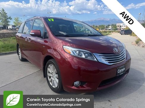 Used 2017 Toyota Sienna Limited AWD/4WD image 1