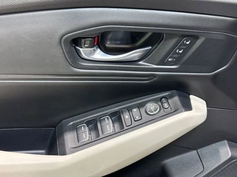 Used 2025 Honda Accord EX-L image 13