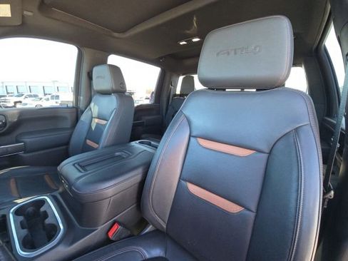 Used 2022 GMC Sierra 2500 AT4 w/ AT4 Preferred Package image 23