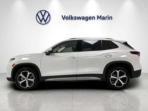 New 2026 Volkswagen Tiguan SE AWD/4WD image 2