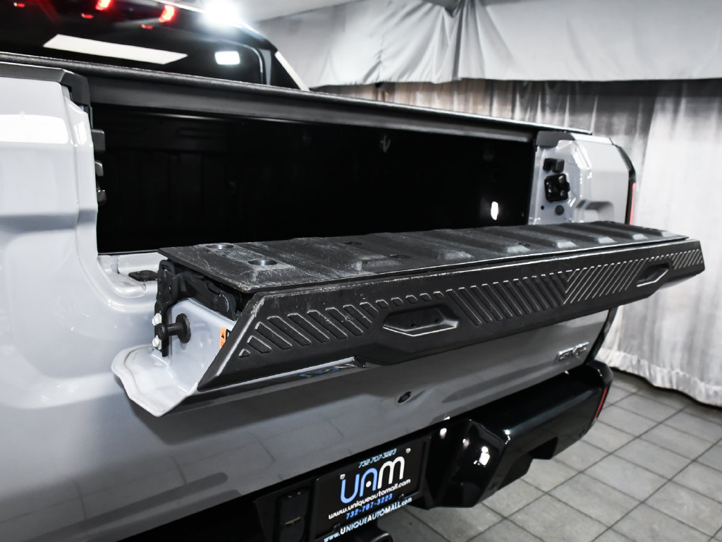 Used 2025 GMC Hummer EV 3X AWD/4WD image 66