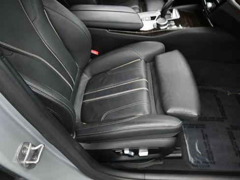 Used 2020 BMW 530i w/ Convenience Package image 43