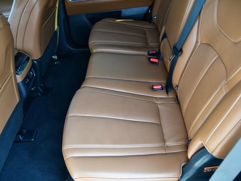 Used 2025 INFINITI QX60 Sensory w/ Vision Package AWD/4WD image 19