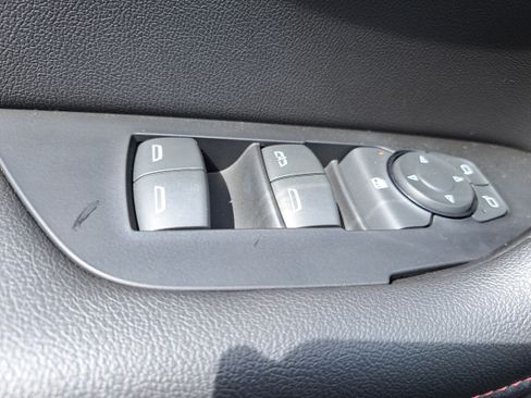 Used 2023 Chevrolet Blazer RS w/ Enhanced Convenience Package FWD image 27
