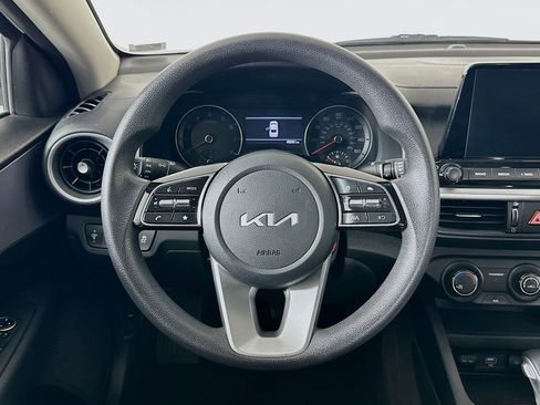 Used 2024 Kia Forte LXS FWD image 17