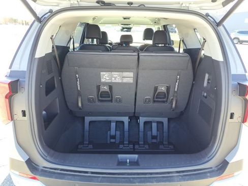 New 2026 Kia Carnival EX FWD image 24