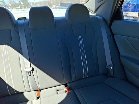 Certified 2024 Hyundai Elantra SEL image 20