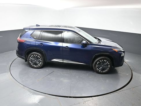 Used 2026 Nissan Rogue Platinum w/ Platinum Premium Package AWD/4WD image 15