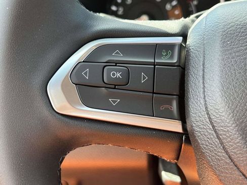 Used 2026 Jeep Compass Limited AWD/4WD image 20