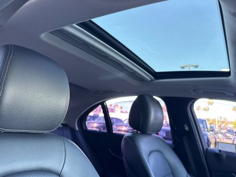 Used 2019 Mercedes-Benz C 300 Sedan image 17