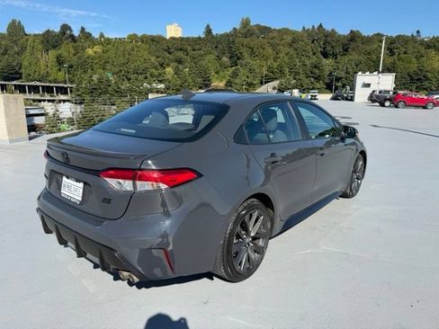 Certified 2024 Toyota Corolla SE FWD image 5