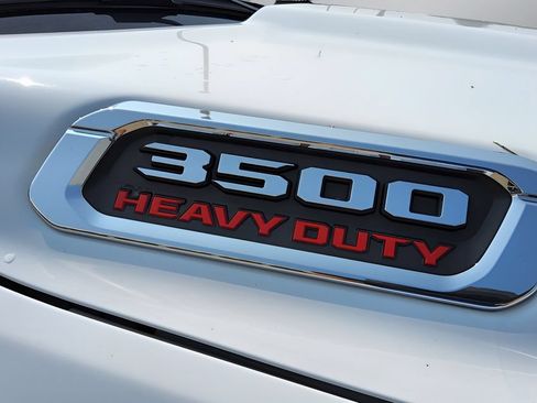 Used 2025 RAM 3500 Laramie AWD/4WD image 49