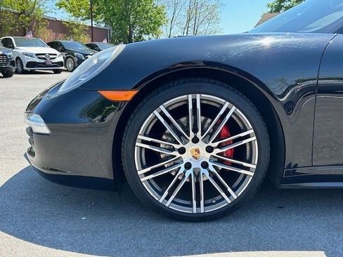 Used 2016 Porsche 911 Carrera 4 AWD/4WD image 8